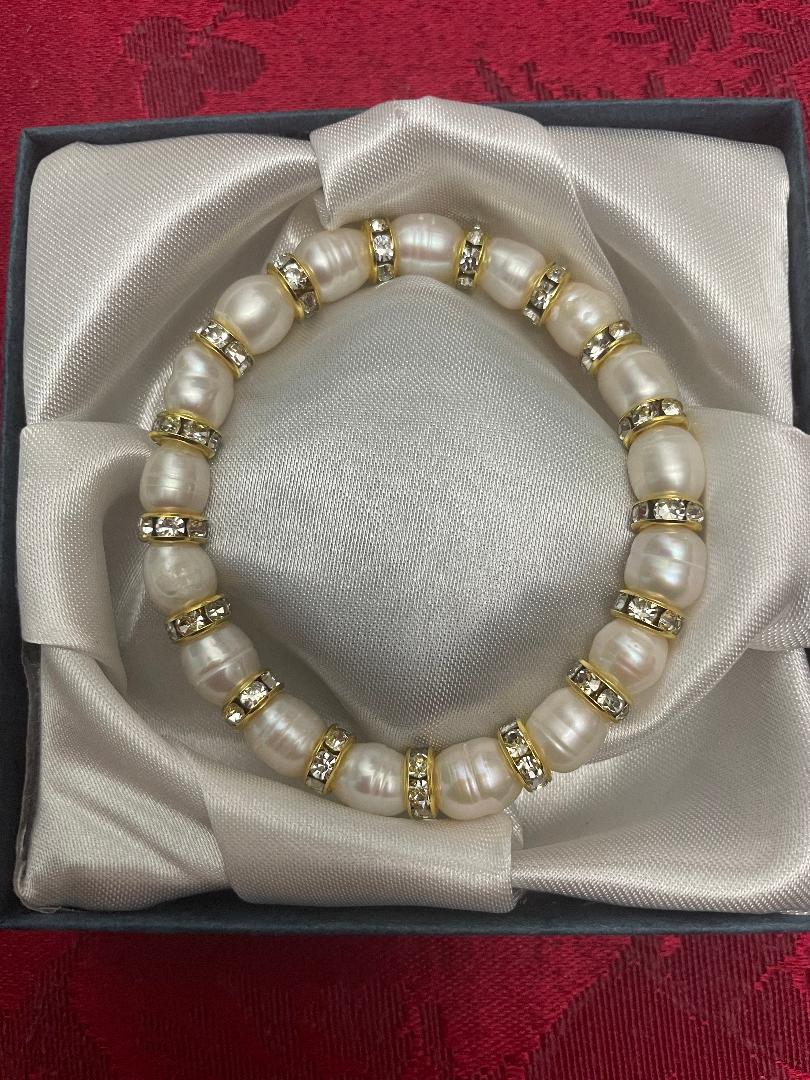 Freshwater Pearl Bracelet with gold or silver accents