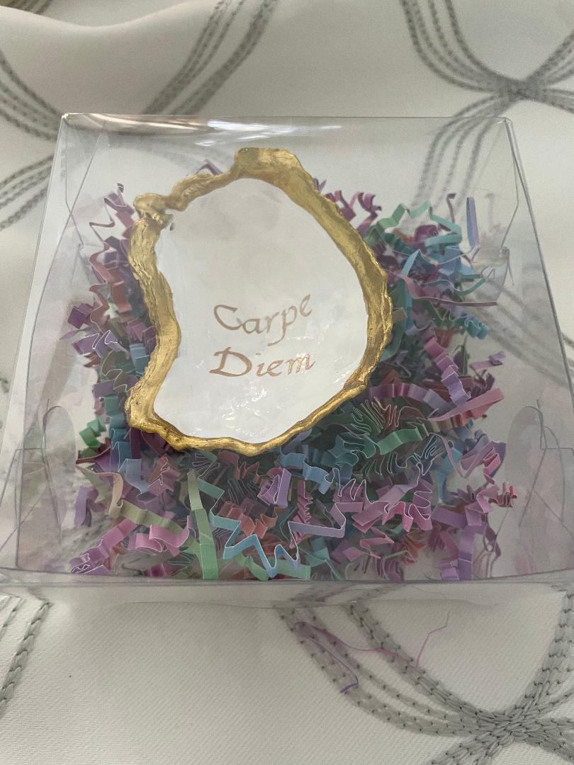 Inspirational Shell Carpe Diem
