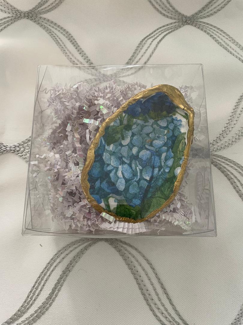 Oyster Shell Art Hydrangea