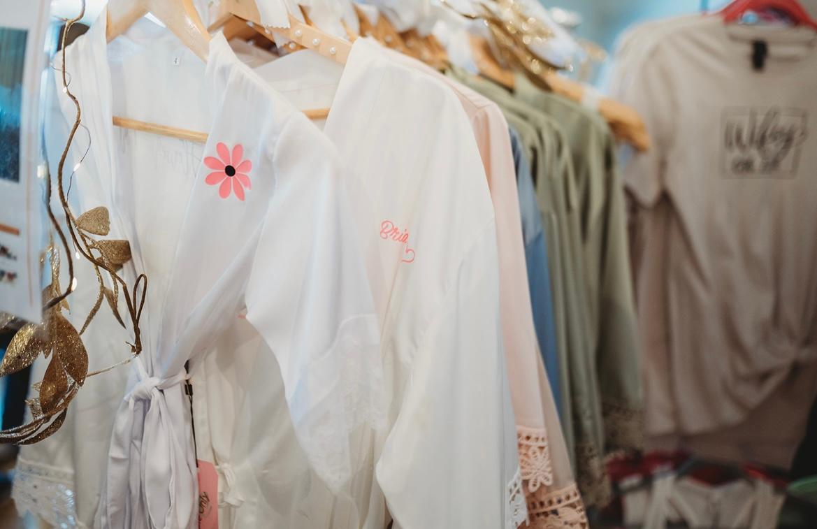 Bride & Bridal Party Lace Trim Robes