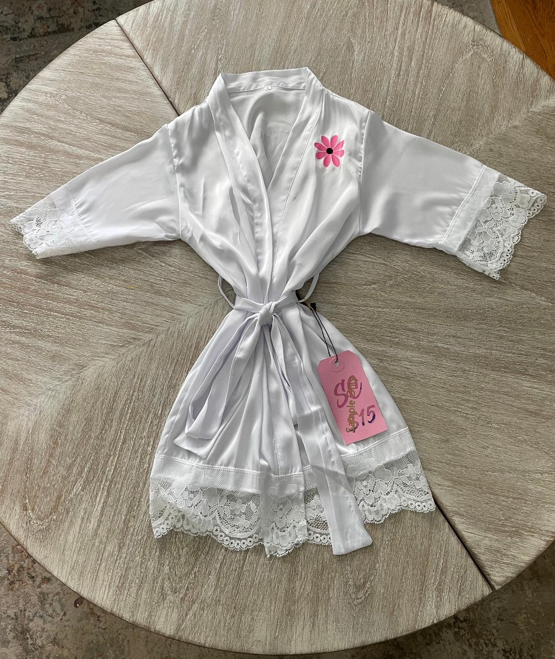 Bride & Bridal Party Lace Trim Robes