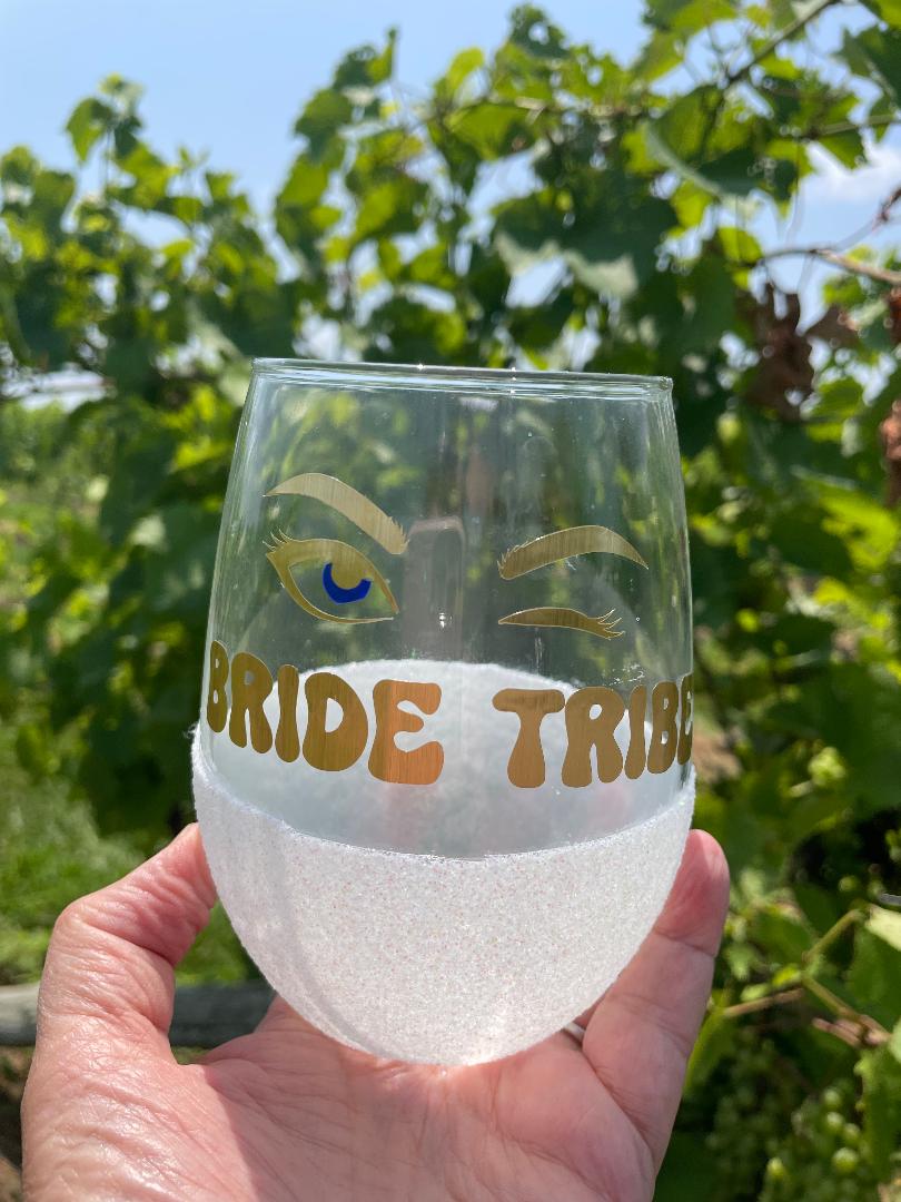 Customized Wine Glasses FAVORS