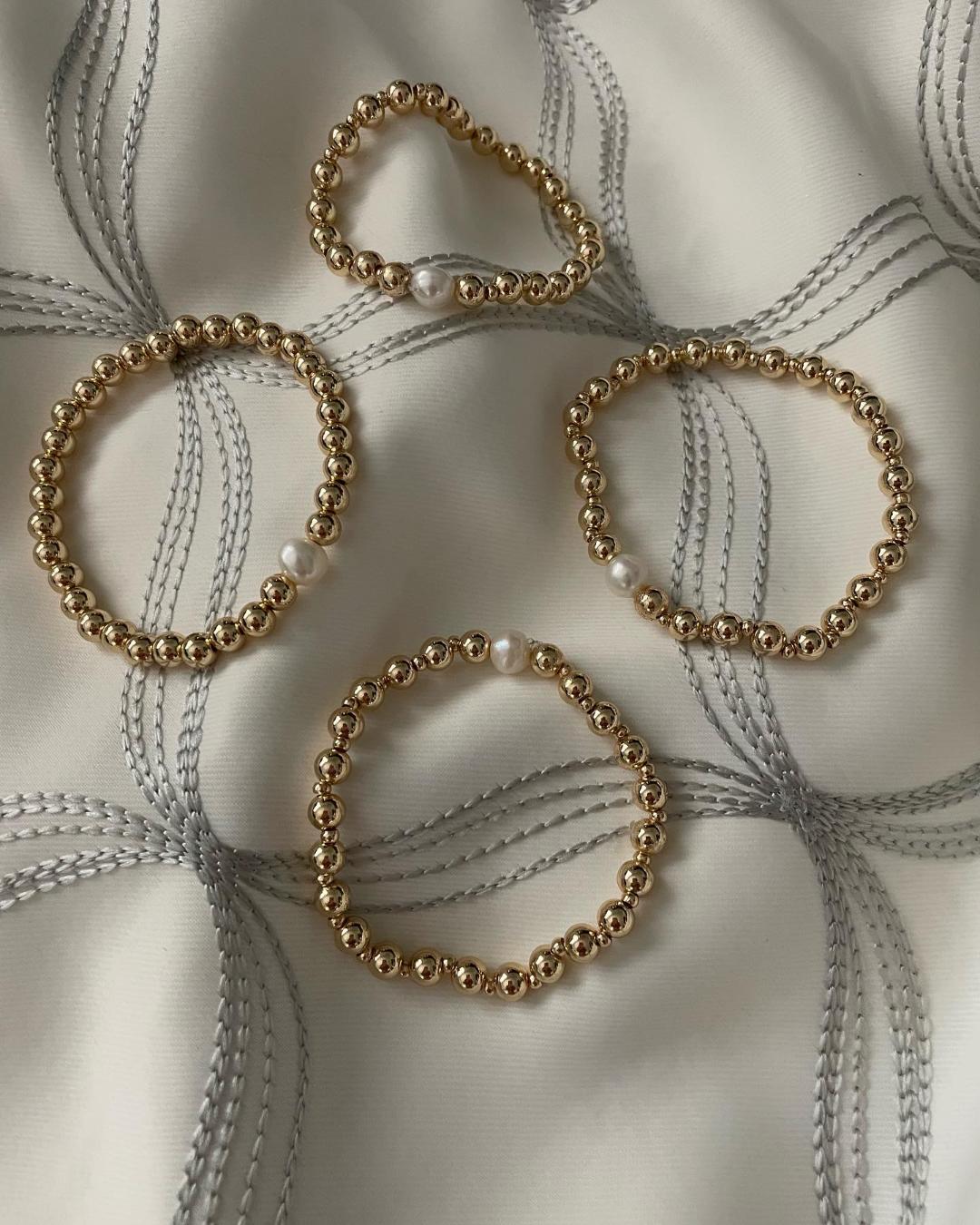14k Gold and Freshwater Pearl Bracelet