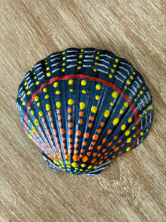 Large Scallop Shell Spalsh of colors