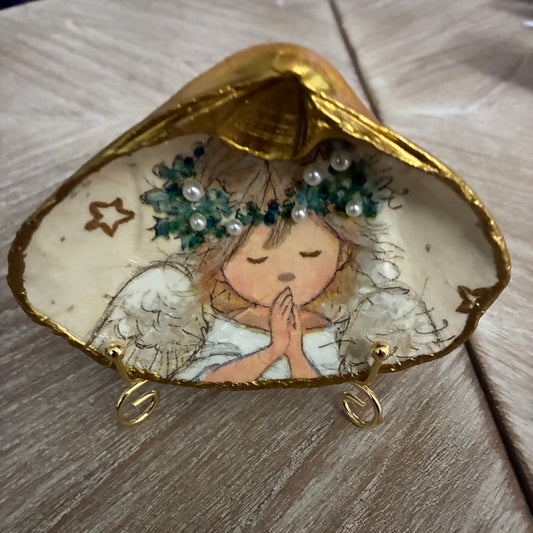 Christmas Angel on Large Clam Shell
