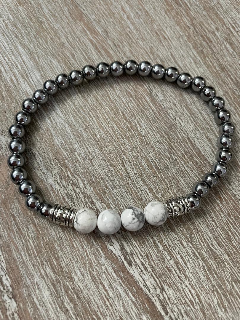 Silver Hematite and Howlite Beads Stretch Bracelet